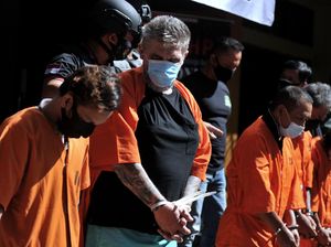 Ngaku Interpol Warga Rusia Peras Pengusaha