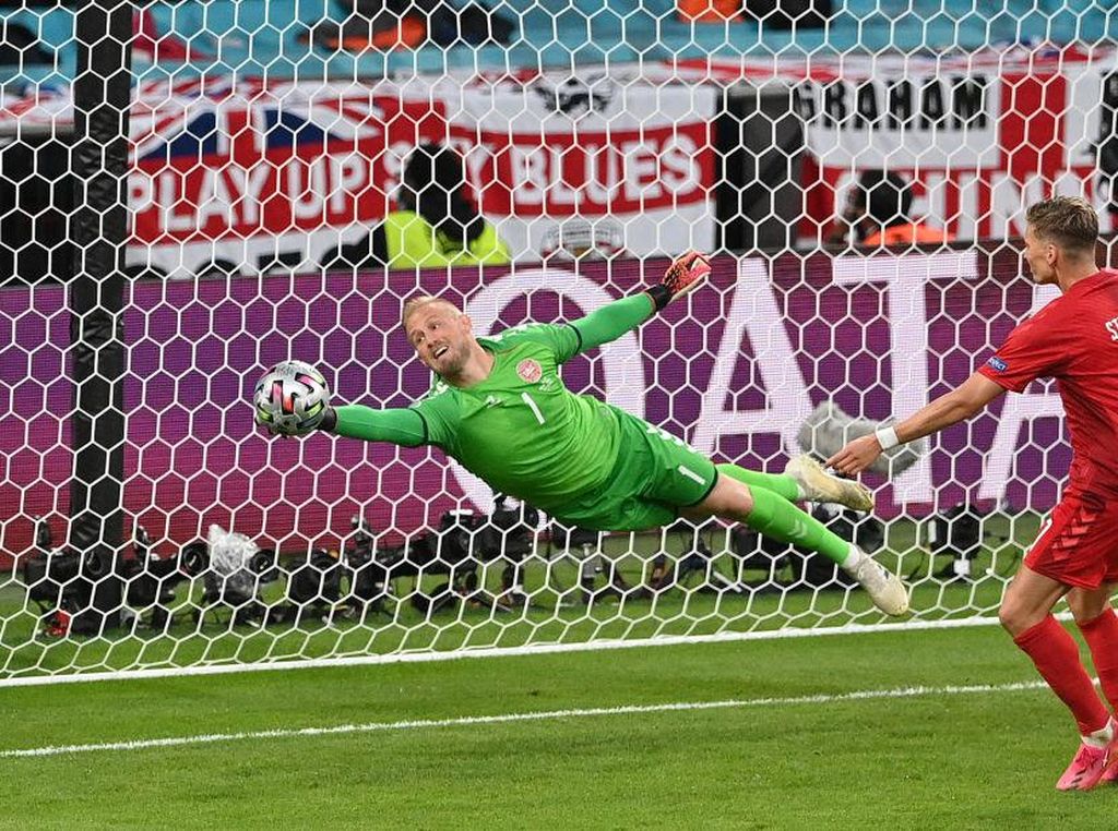 Kegemilangan Schmeichel Gagal Selamatkan Denmark Kegemilangan Schmeichel Gagal Selamatkan Denmark