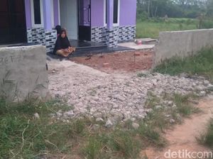 Akhir Kisah Hermiati Usai 8 Bulan Akses Rumah Tertutup Tembok Akhir Kisah Hermiati Usai 8 Bulan Akses Rumah Tertutup Tembok