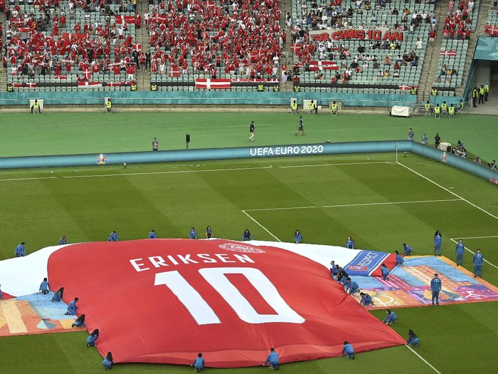 Pada setiap gelaran sepakbola hampir selalu ada tim-tim yang kurang dijagokan namun mampu berbicara banyak di atas rumput hijau, salah satunya Timnas Denmark.