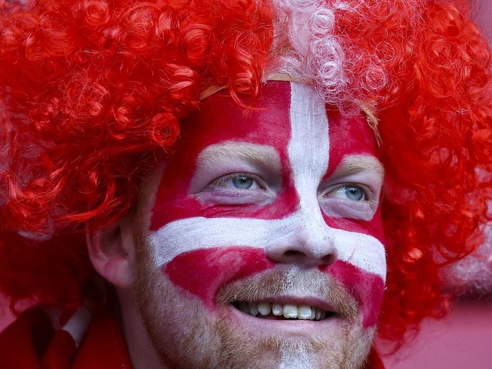 Pada setiap gelaran sepakbola hampir selalu ada tim-tim yang kurang dijagokan namun mampu berbicara banyak di atas rumput hijau, salah satunya Timnas Denmark.