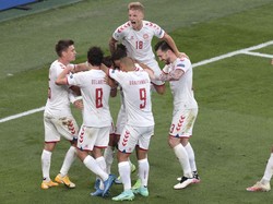 Simon Kjaer dkk kemudian menyegel tiket semifinal Euro 2020 setelah menyingkirkan Ceko di perempat final dengan skor 2-1. Hannah McKay - Pool/Getty Images.