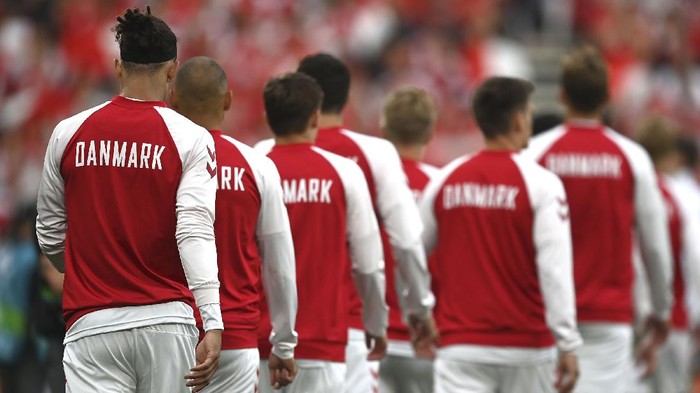 Berhentinya Langkah Sang Kuda Hitam Denmark di Euro 2020 Pada setiap gelaran sepakbola hampir selalu ada tim-tim yang kurang dijagokan namun mampu berbicara banyak di atas rumput hijau, salah satunya Timnas Denmark.