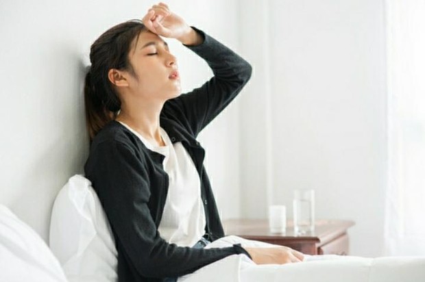 Exhausted (freepik.com/jcomp)