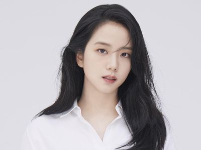 So Pretty! Potret Jisoo BLACKPINK yang Resmi Dikenalkan Sebagai Aktris