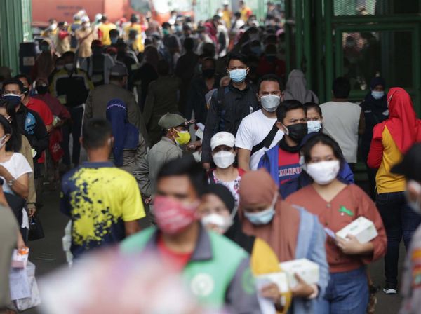 Kejar Target, 50 Ribu Warga Bekasi Terima Vaksin COVID-19