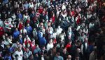 Bikin Merinding, Ribuan Fans Inggris Berkerumun di Tengah Pandemi