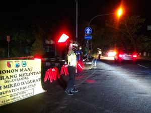 Jalan-jalan Protokol Magetan Dibikin Gelap Saat PPKM Darurat Jalan-jalan Protokol Magetan Dibikin Gelap Saat PPKM Darurat