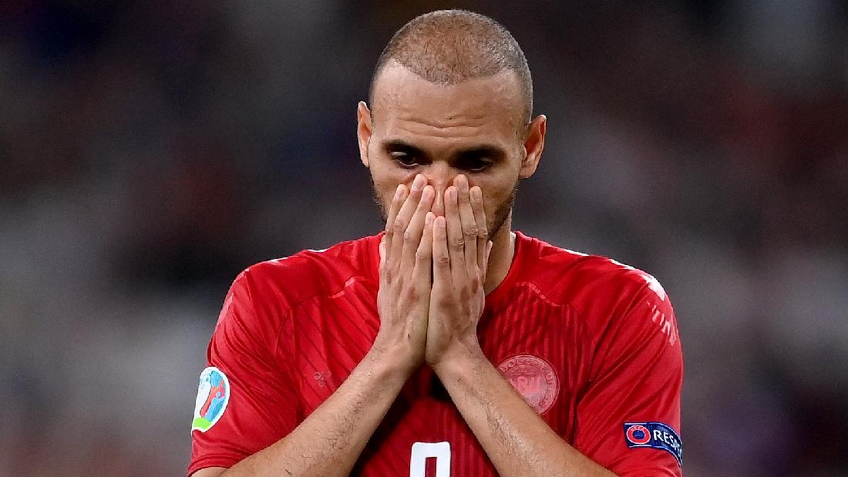 Martin Braithwaite di laga Inggris vs Denmark. (Foto: Getty Images/Laurence Griffiths)