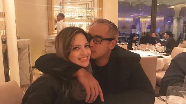 Potret Kemesraan Nia Ramadhani dan Ardi Bakrie, ke Mana-mana Selalu Bersama