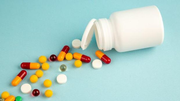 Remdesivir dan Favipiravir adalah obat yang memiliki izin BPOM untuk pasien COVID-19.