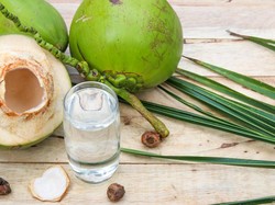 Ahli Gizi Sebut Tak Ada Makanan dan Minuman yang Bisa Sembuhkan COVID-19