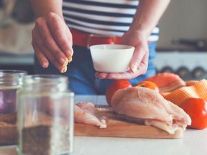 Rebutan Makanan hingga Alat Masak, Anak Kosan Ini Jadi Ricuh