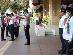 Momen Pemecatan 8 Anggota Dishub DKI yang Nongkrong di Warkop