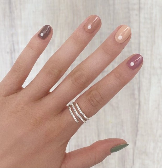 Foto: instagram.com/oliveandjune/ Palette earthy colors.