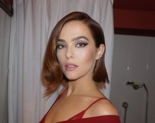 Gaya rambut poni bergelombang/Foto: Instagram.com/jennakristina gaya rambut pendek