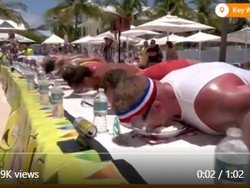 Lomba Makan Pie Tanpa Tangan Ini Sukses Bikin Penonton Jijik