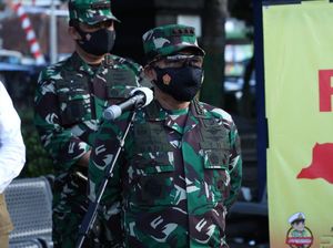 Panglima Minta TNI Pantau Pasien Isoman dan Bagikan Paket Obat COVID-19