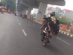 Viral Freestyle Ugal-ugalan, Remaja di Makassar Ditilang-Motor Ditahan