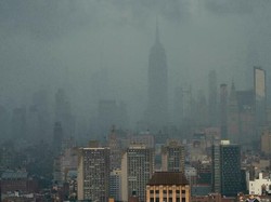 Stasiun Kereta Bawah Tanah New York Terendam Banjir Jelang Badai Elsa