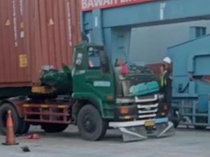 Sopir Truk Tewas Tertimpa Kontainer di Pelabuhan Tanjung Priok