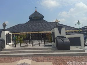 7 Masjid Tertua dan Bersejarah di Indonesia, Ada Masjid Demak - Sunan Ampel
