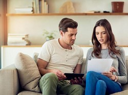 Super Irit! Wanita Ini Minta Suaminya Bayar Kalau Mau Nambah Makan