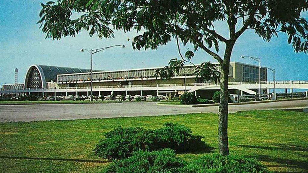 Punya yang Baru, Terminal Lama Bandara Ini Tetap Bersih dan Terawat Lho