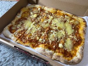 Pizza Sourdough Kekinian Topping Keju Mozarella dan Bayam Nikmat Pizza Sourdough Kekinian Topping Keju Mozarella dan Bayam Nikmat