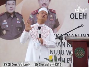 Kala Ganjar-Anies Posting Ustaz Dasad Jelaskan Masjid Ditutup Saat PPKM