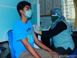 Lamongan Mulai Vaksinasi Anak Usia di Atas 12 Tahun