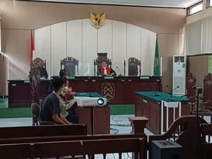 Perjuangan Ganti Kelamin Ani Khasanah Jadi Laki-laki Dikabulkan PN Kediri Perjuangan Ganti Kelamin Ani Khasanah Jadi Laki-laki Dikabulkan PN Kediri