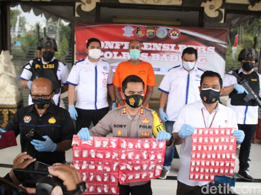 Simpan Kokain-Hasis Senilai Rp 1,5 M, WN Jerman di Bali Terancam Hukum Mati Simpan Kokain-Hasis Senilai Rp 1,5 M, WN Jerman di Bali Terancam Hukum Mati