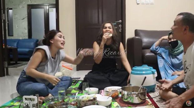 Ngakak! Pria Ini Parodikan Gaya Ayah Rojak Pamer Ayu Ting Ting Mampu