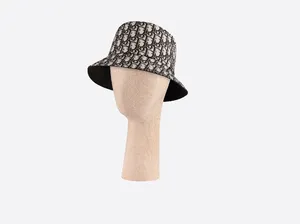 Ini Model Topi yang Bakal Tren Banget di Korea 2024, Kamu Juga Bisa Pakai Ini Model Topi yang Bakal Tren Banget di Korea 2024, Kamu Juga Bisa Pakai
