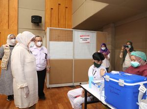 Menaker Apresiasi Perusahaan yang Gelar Vaksinasi untuk Karyawan