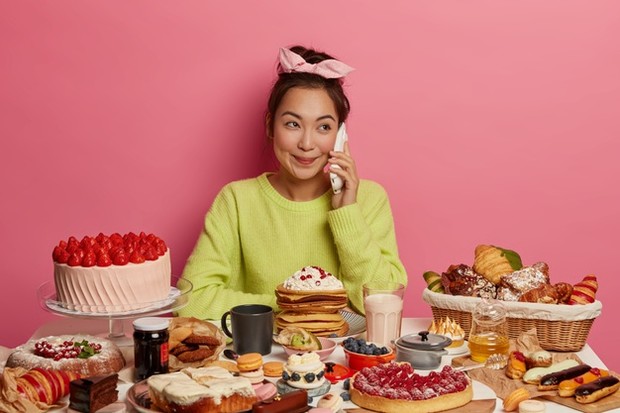Beberapa makanan dipercaya dapat memicu datangnya jerawat dan masalah kulit lainnya pada wajah.