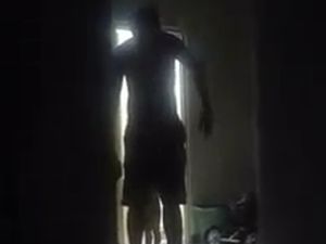 Viral Seorang Pria di Sidoarjo Pukuli Balita