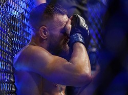 McGregor Kena Libas Poirier: Dulu Pincang, Kini Patah Engkel