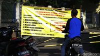 Kasus Corona Tinggi, Pemukiman Warga di Bekasi Di-lockdown