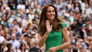 Foto: 9 Gaya Elegan Kate Middleton Usai Isoman, Memesona di Final Wimbledon