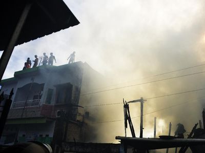 Pemukiman Padat Penduduk di Makassar Terbakar