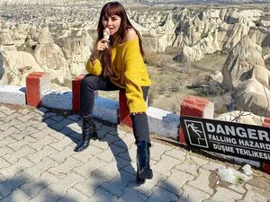 Keseruan Nadia Christina Menikmati Es Krim saat Liburan ke di Turki Keseruan Nadia Christina Menikmati Es Krim saat Liburan ke di Turki