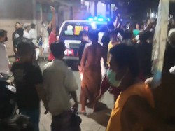 Detik-detik Kericuhan Operasi PPKM Darurat di Surabaya