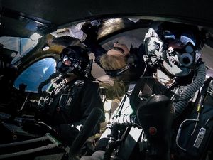 Yakin Inggris Juara, Its Coming Home Sempat ke Antariksa