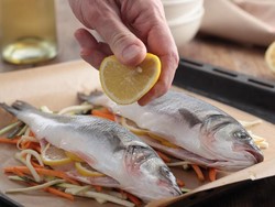 Bau Amis Ikan Nempel di Tangan? Coba Pakai 5 Bahan Alami Ini