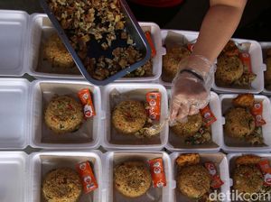 Dapur Umum untuk Bantu Warga yang Isoman