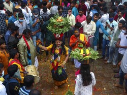 Kasus Aktif Corona India Catat Rekor Terendah, Mulai Banyak Warga Lepas Masker