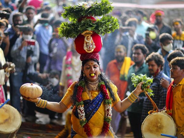 Corona Belum Reda, Begini Meriahnya Festival di India