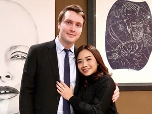 Kisah Cinta Wanita dan Pria Bule Viral Takjub Saat Kondangan di Indonesia Kisah Cinta Wanita dan Pria Bule Viral Takjub Saat Kondangan di Indonesia